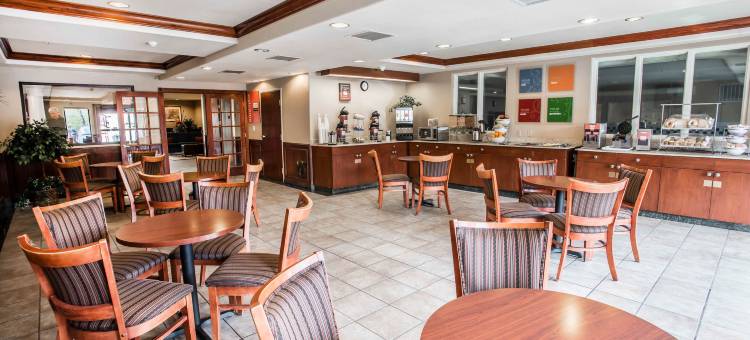 莱克伍德丹佛舒适套房酒店(Comfort Suites Lakewood - Denver)图片