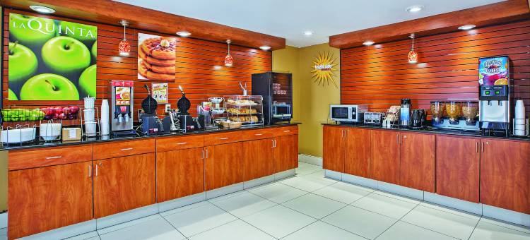 哥伦布西希利亚德拉昆塔温德姆套房酒店(La Quinta Inn & Suites by Wyndham Columbus West - Hilliard)图片