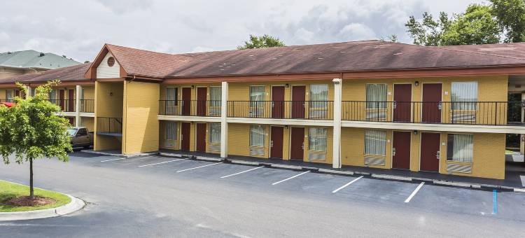 伊克诺旅馆-体育馆(Econo Lodge Coliseum)图片