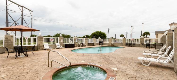 贝斯特韦斯特英格尔塞德套房酒店(Best Western Ingleside Inn  Suites)图片