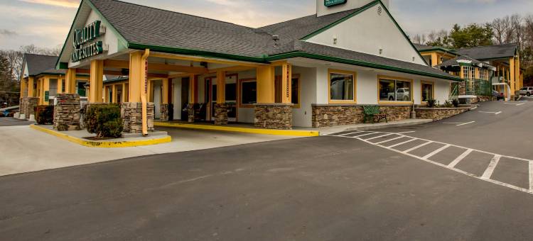 比尔特莫尔东凯艺套房酒店(Quality Inn & Suites Biltmore East)图片