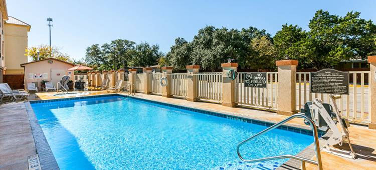 北部海洋世界凯艺套房酒店(Quality Inn & Suites SeaWorld North)图片