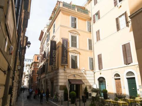 杜卡德阿爾巴酒店