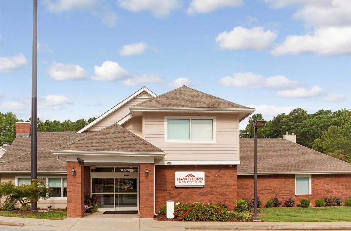 Hawthorn Suites By Wyndham Atlanta Perimeter Center Hotel - 