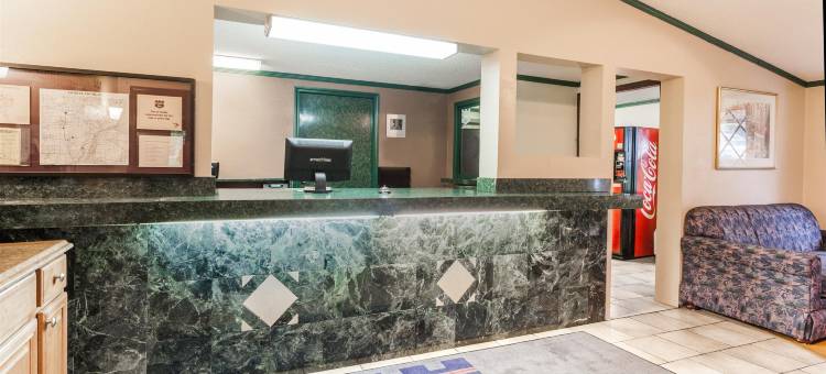 法明顿希尔骑士酒店(Knights Inn Farmington Hill)图片