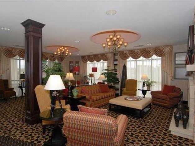 Comfort Suites Edinboro Hotel Reviews And Room Rates
