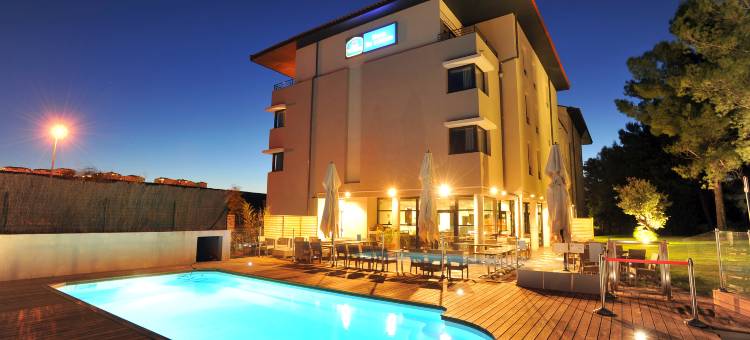 普罗旺斯艾克斯拉杜朗尼 TGV 火车站美居(Mercure Aix-en-Provence la Duranne Gare TGV)图片