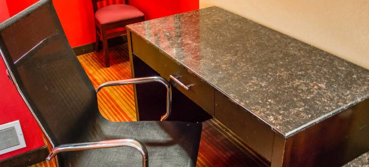 麦克阿瑟机场罗德威旅馆(Rodeway Inn MacArthur Airport)图片