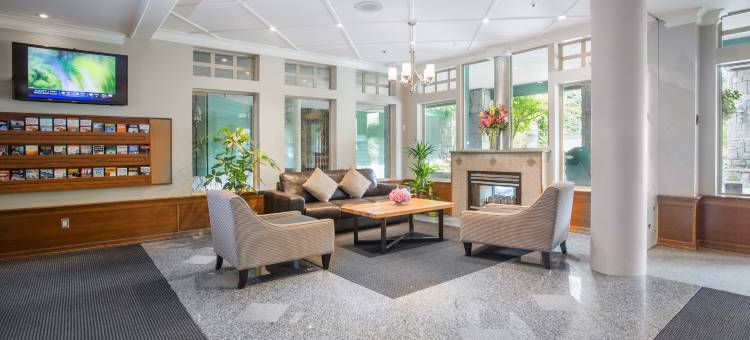 顶峰惠斯勒酒店(Pinnacle Hotel Whistler)图片