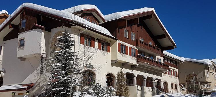太阳峰度假村(Sun Peaks Lodge)图片