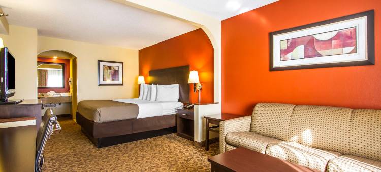 北克拉克斯维尔罗德威套房旅馆(Rodeway Inn & Suites)图片