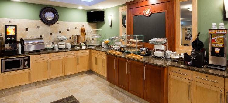 威诺纳美吟温德姆酒店(AmericInn by Wyndham Winona)图片