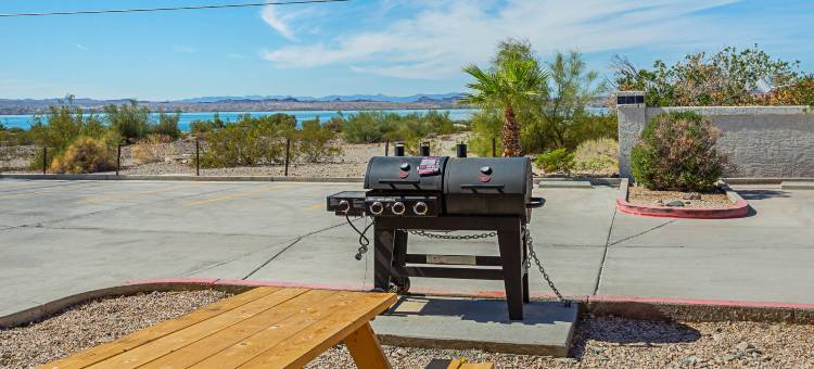 哈瓦苏湖城罗德威套房旅馆(Rodeway Inn & Suites)图片