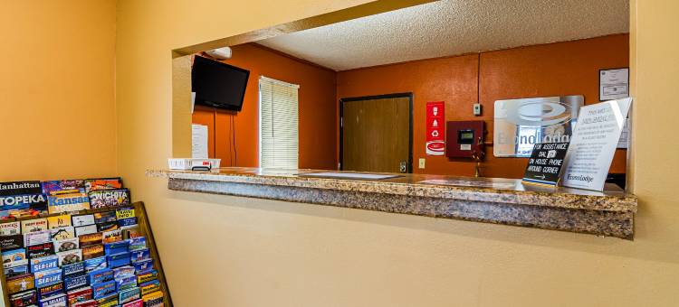 哈钦森呗盟酒店(Baymont by Wyndham Hutchinson)图片