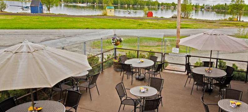 胡德湖海岸旅馆(Coast Inn at Lake Hood)图片