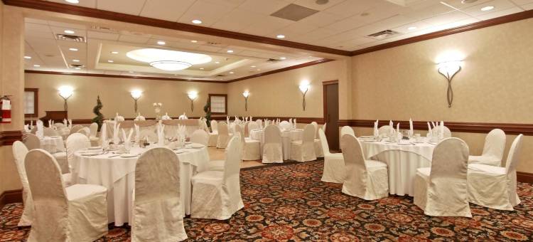 圣凯瑟琳斯贝斯特韦斯特酒店及会议中心(Best Western St Catharines Hotel  Conference Centre)图片