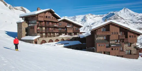 杜蒙大拿艾丁瑟爾套房酒店