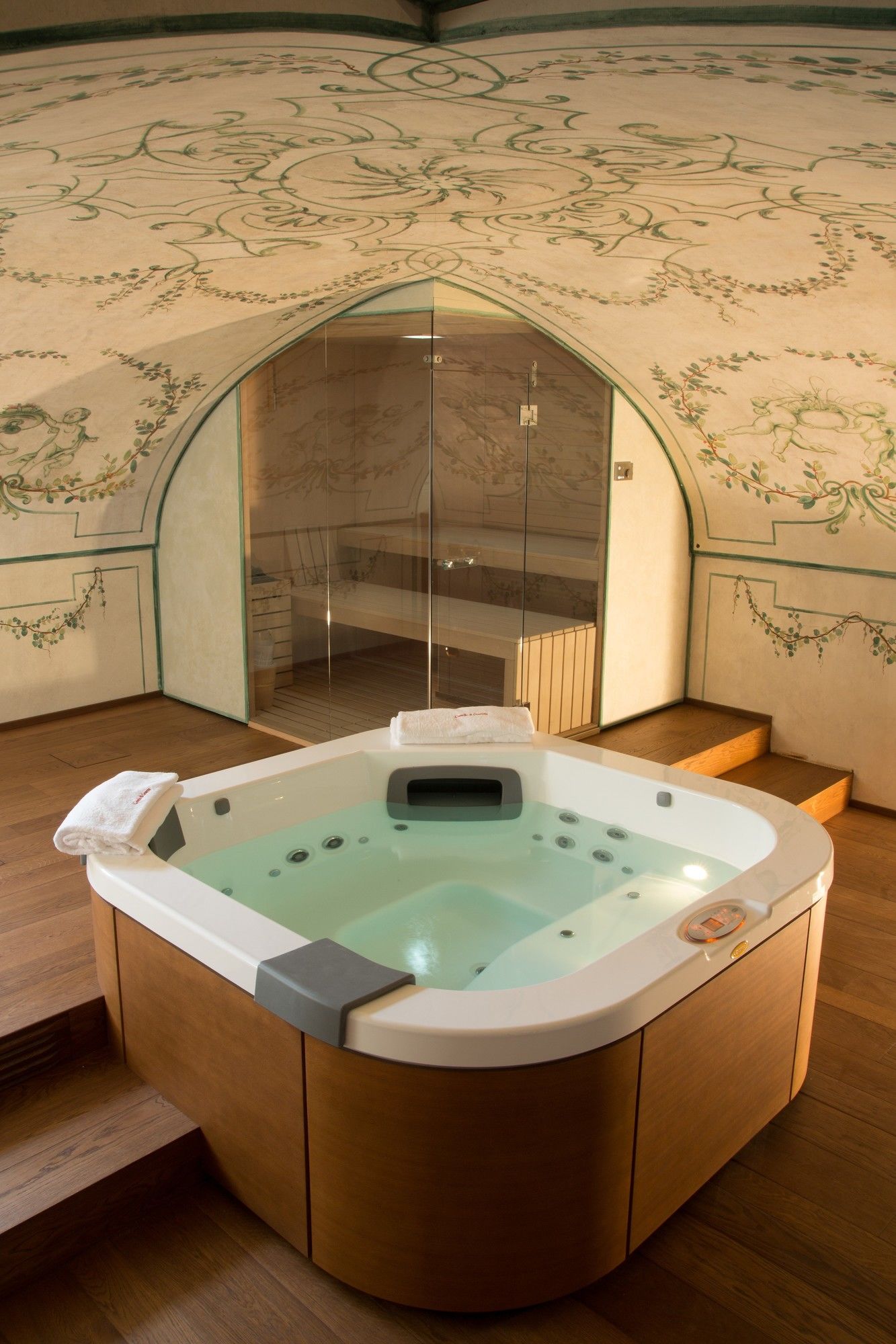 Castello di Guarene Over view