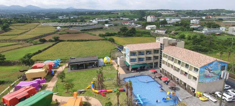 蓝鲸度假别墅(Blue Whale Resort)图片