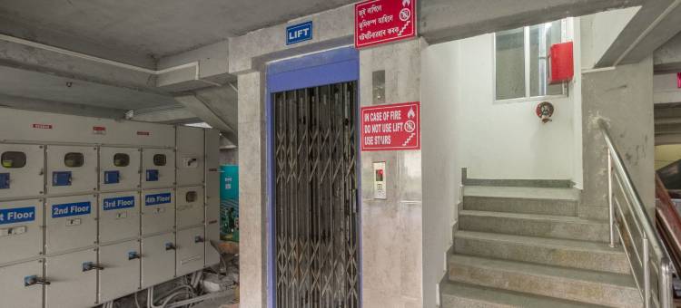 OYO 4979 普拉布哈皇宫小屋(Super Hotel O Prabha Palace Lodge)图片