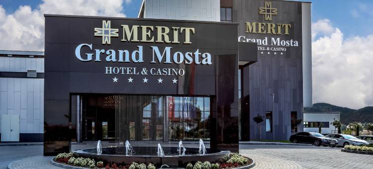 梅里特大漠斯塔酒店及娱乐场(Merit Grand Mosta Spa Hotel & Casino)图片