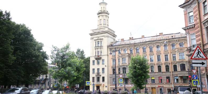 黑白家庭旅馆(White & Black Home Mini-Hotel)图片