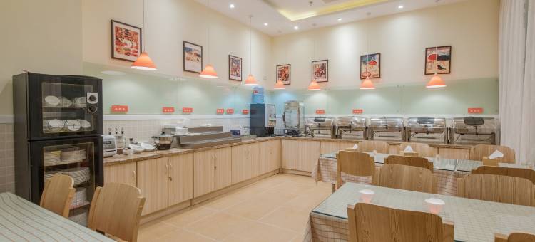 派柏·云酒店(阜阳一道河中路万达广场大唐家园店)图片
