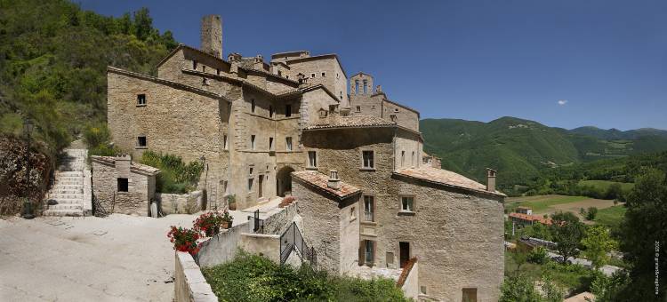珀斯蒂纳侬城堡旅馆(Castello di Postignano Relais)图片