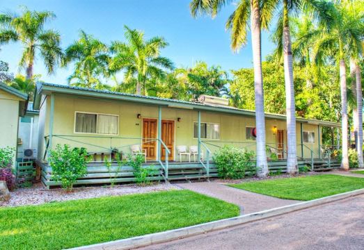 Knotts Crossing ResortOver view