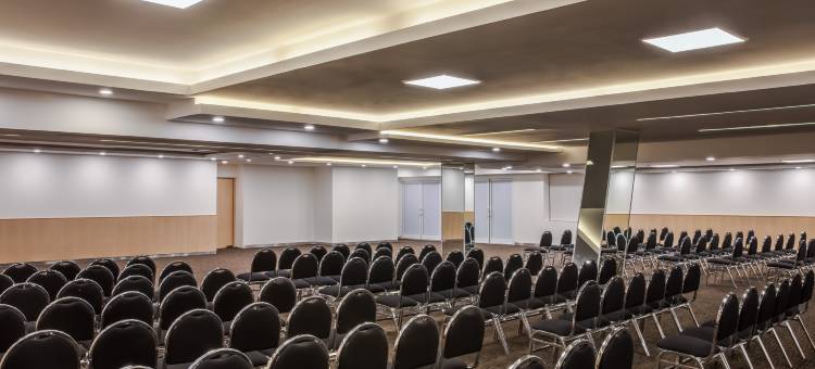 弗艾斯塔圣路易斯波托西格奥日艾塔华雷斯酒店(Fiesta Inn San Luis Potosi Glorieta Juarez)图片