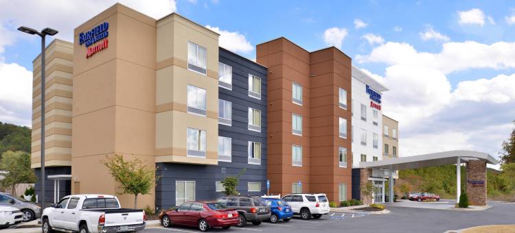 卡尔霍恩万枫套房酒店(Fairfield Inn & Suites Calhoun)图片