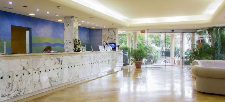 THB玛丽亚伊莎贝尔住宿-限成人(THB Maria Isabel - Adults Only)图片