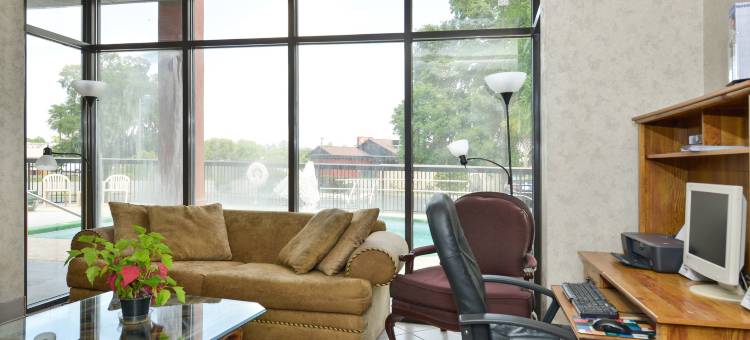 郊区开间海恩斯维尔 - 斯图尔特堡地区(Suburban Studios Hinesville - Fort Stewart Area)图片