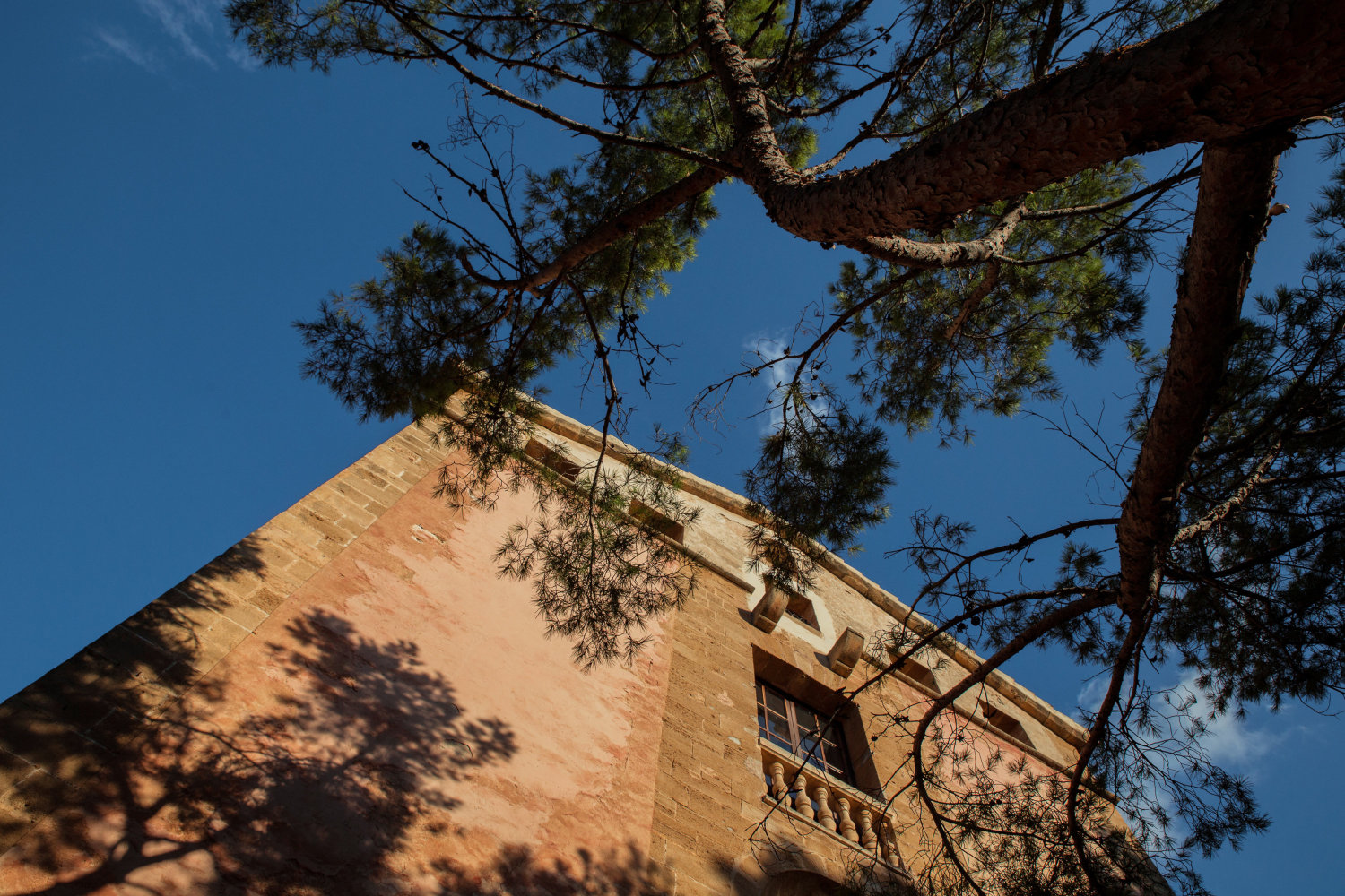 Petit Hotel Hostatgeria la Victoria Over view