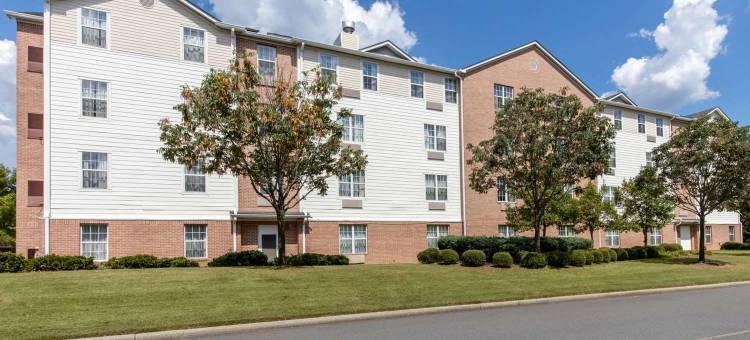 伯明罕霍姆伍德 I-65 郊区开放式客房(Suburban Studios Birmingham Homewood I-65)图片