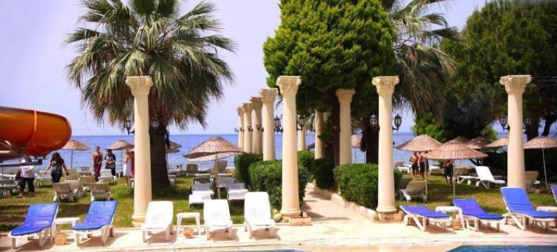 新海滩酒店(Nuova Beach Hotel)图片