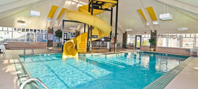 波卡特拉旅馆水上滑梯(Pocaterra Inn and Waterslide)图片