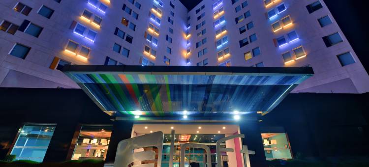 艾哈迈达巴德维凡塔酒店 - SG 高速公路(Vivanta Ahmedabad SG Highway)图片