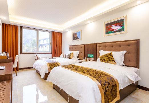 Danxia Valley Hotel Hotel Overview