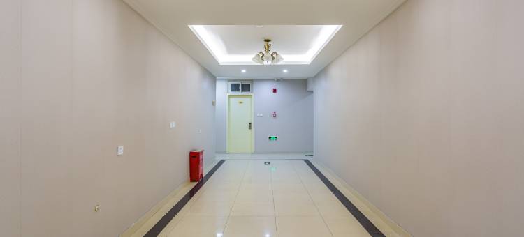 北京彩虹酒店(古城地铁站店)图片