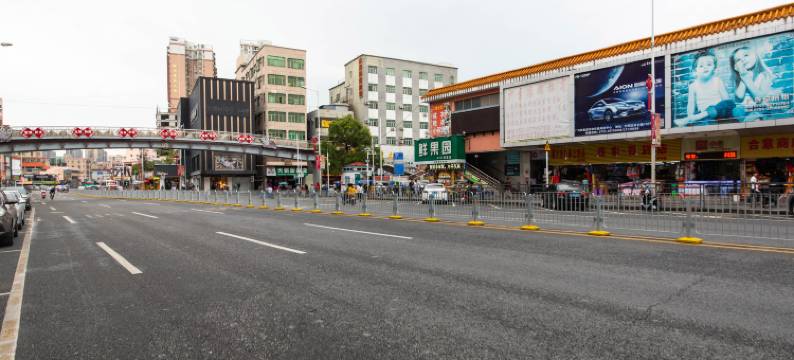 海悦住宿(深圳松岗华润万家店)图片