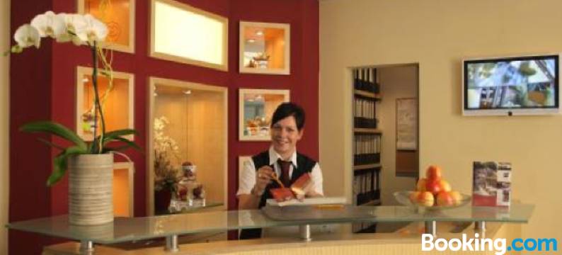 伽纳弗斯豪斯酒店(Hotel Forsthaus Grüna Betreibergesellschaft Mbh)图片