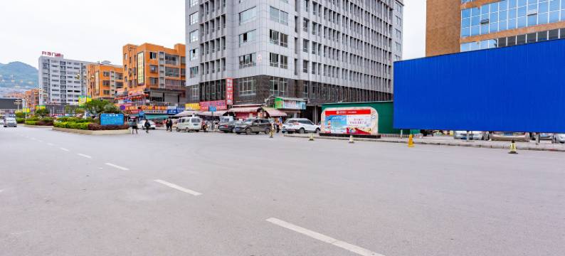 润辉大酒店(兴义客运西站店)图片