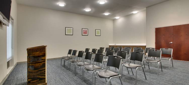 智选假日套房酒店月桂树(Holiday Inn Express & Suites Laurel)图片