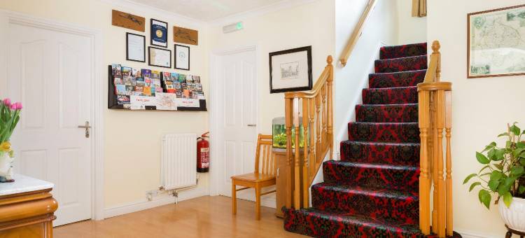 法维耶旅馆(Faviere Guest House Stratford-Upon-Avon)图片