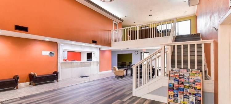 OYO阿肯色特克萨卡纳三一高速公路I-30酒店(OYO Hotel Texarkana Trinity AR Hwy I-30)图片