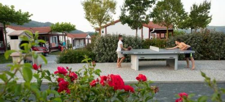 Domaine Chalets Larlapean图片