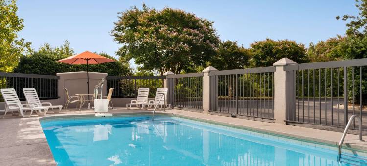 安德森温德姆戴斯酒店(Days Inn by Wyndham Anderson/Clemson Area)图片