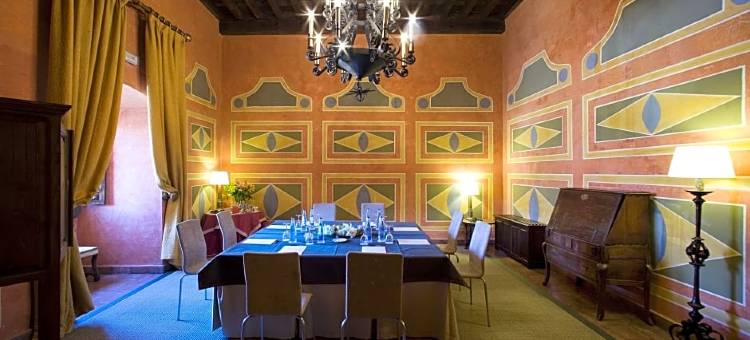 德拉贝拉酒店(Parador de Jarandilla)图片