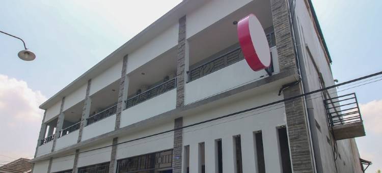 艾里三宝拢沛杜兰冈狮中二巷 2 号酒店(Airy Pedurungan Singa Tengah Dua 2 Semarang)图片